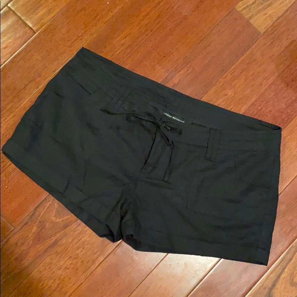 URBAN BEHAVIOR Black Cuff Linen Shorts - NWT